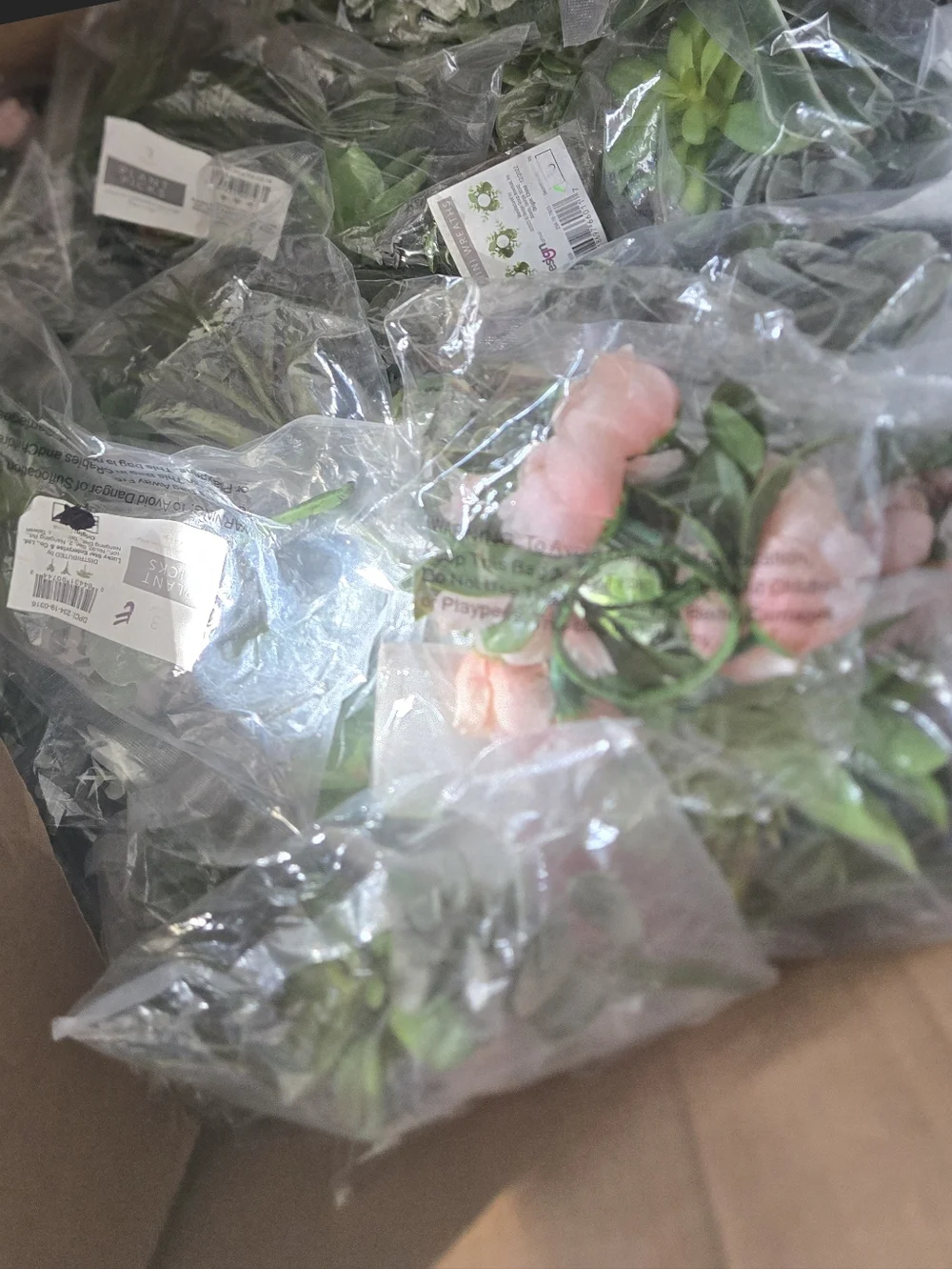Soft Pink Artificial Flower Faux Green Mini Wreaths Leaves Plant Pick Assortment
